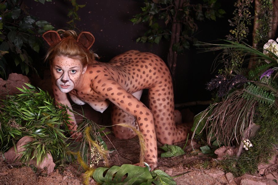 Crouching Cheetah Bodypaint